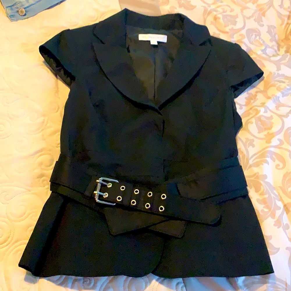 Short sleeve blazer